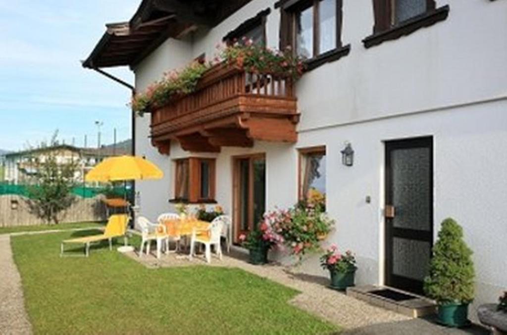 Apartment Landhaus Krall เวสเทนดอร์ฟ ภายนอก รูปภาพ