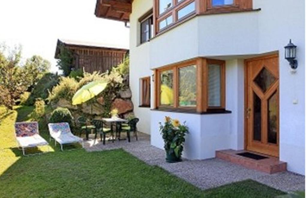 Apartment Landhaus Krall เวสเทนดอร์ฟ ภายนอก รูปภาพ